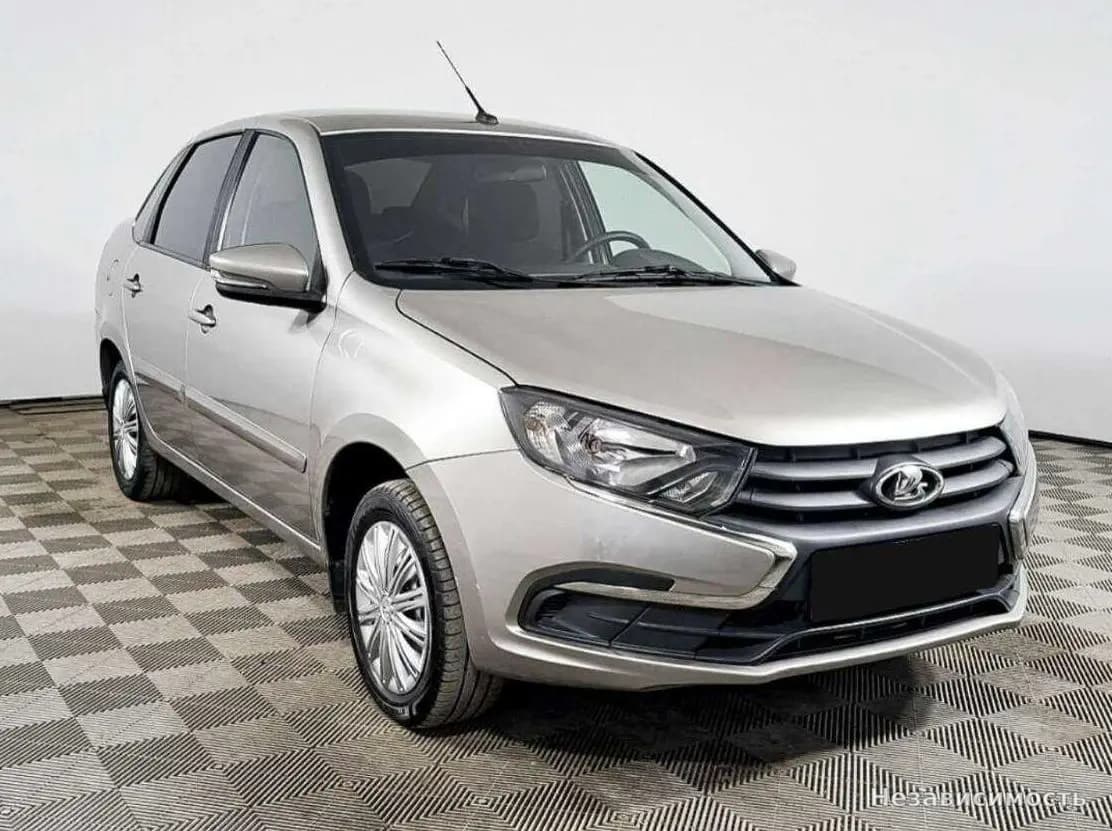 Lada Granta 2019 с пробегом — фото 3