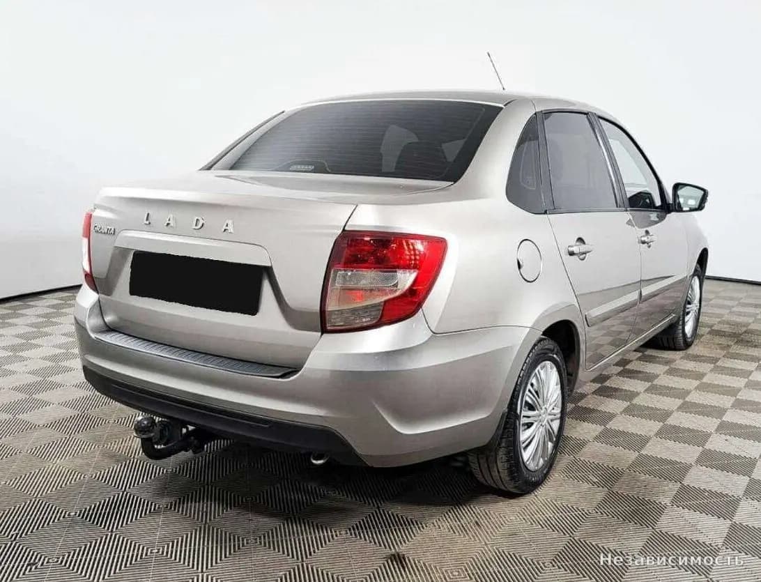 Lada Granta 2019 с пробегом — фото 5