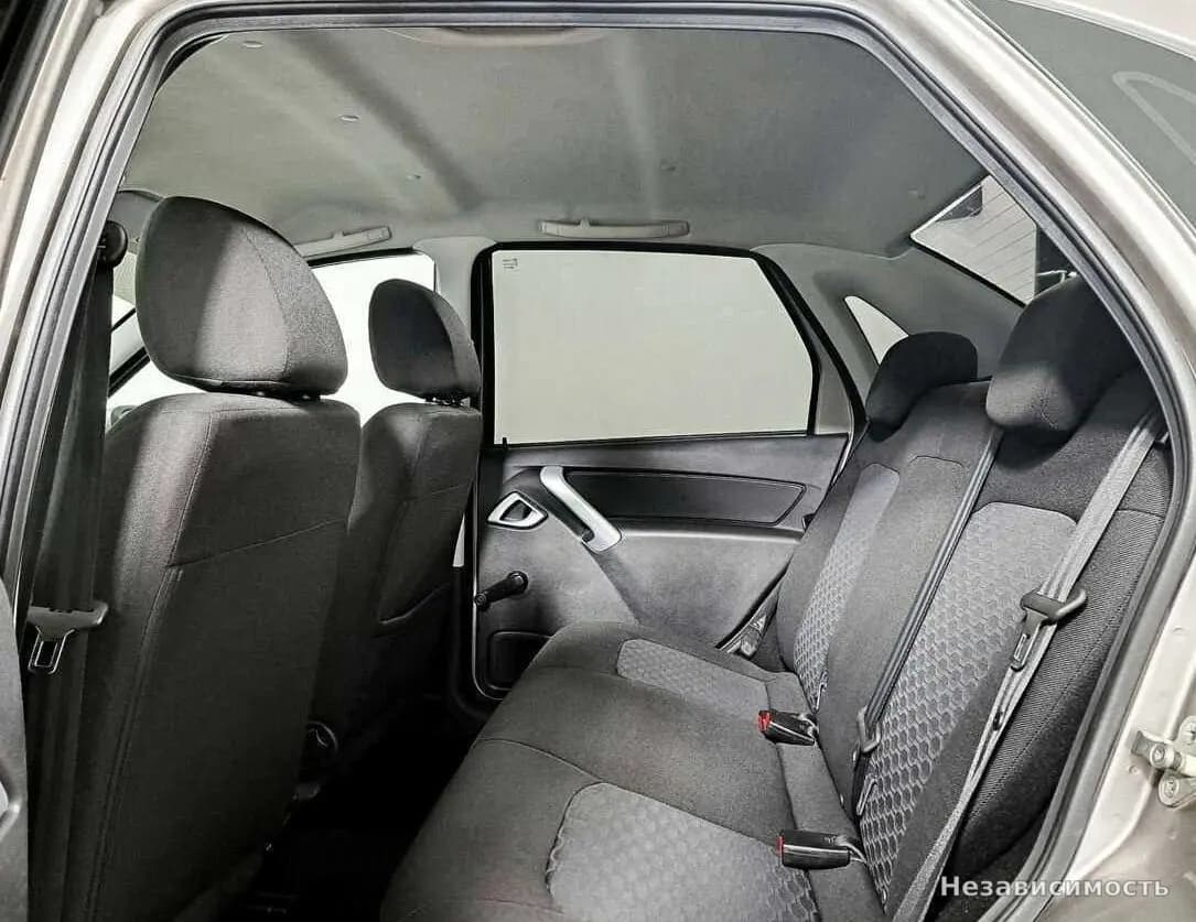 Lada Granta 2019 с пробегом — фото 10