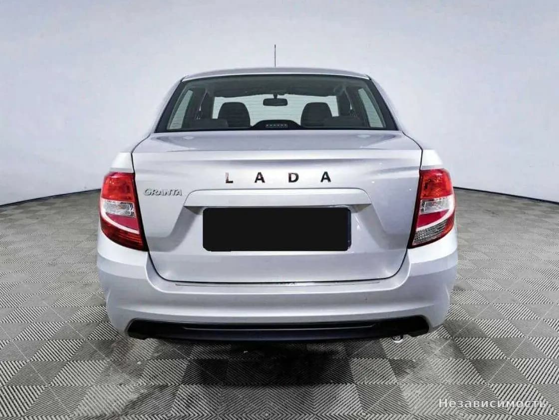 Lada Granta 2021 с пробегом — фото 5