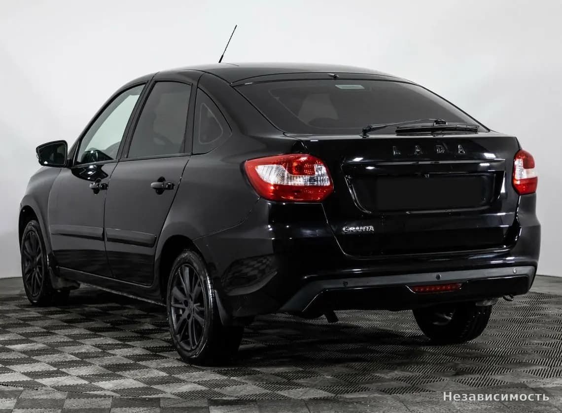 Lada Granta 2019 с пробегом — фото 6