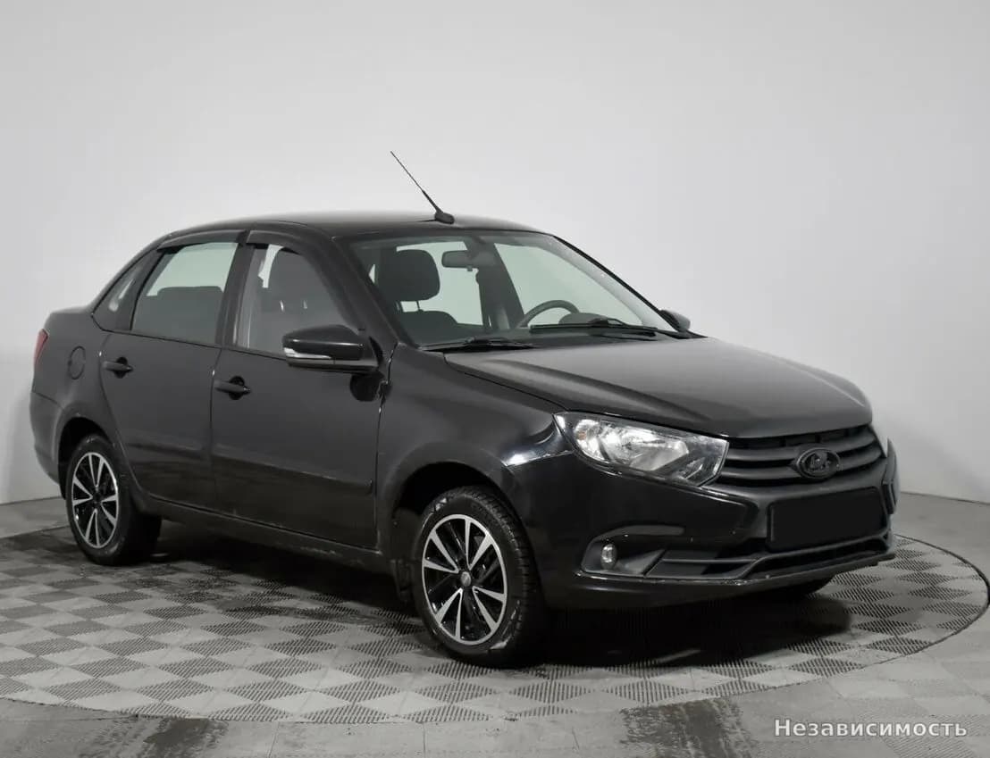 Lada Granta 2019 с пробегом — фото 3