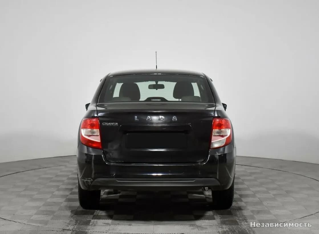 Lada Granta 2019 с пробегом — фото 6