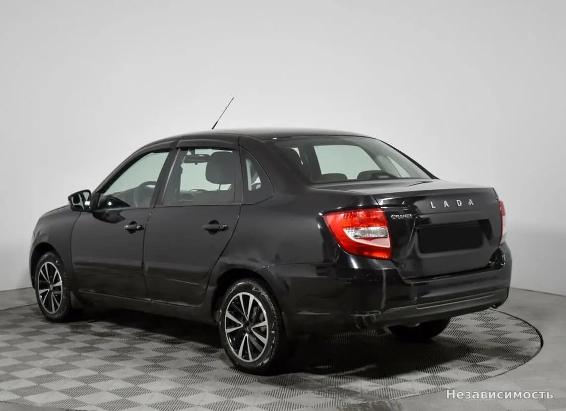 Lada Granta 2019 с пробегом — фото 7
