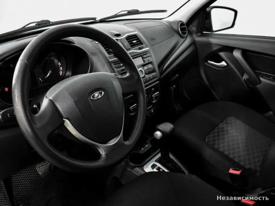 Lada Granta 2019 с пробегом — фото 7