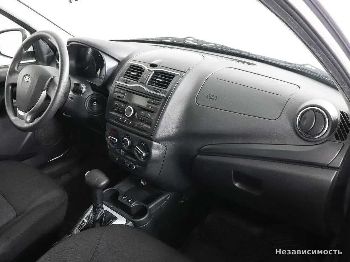 Lada Granta 2018 с пробегом — фото 10