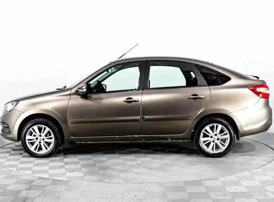 Lada Granta 2019 с пробегом — фото 8