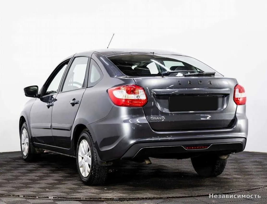 Lada Granta 2019 с пробегом — фото 4