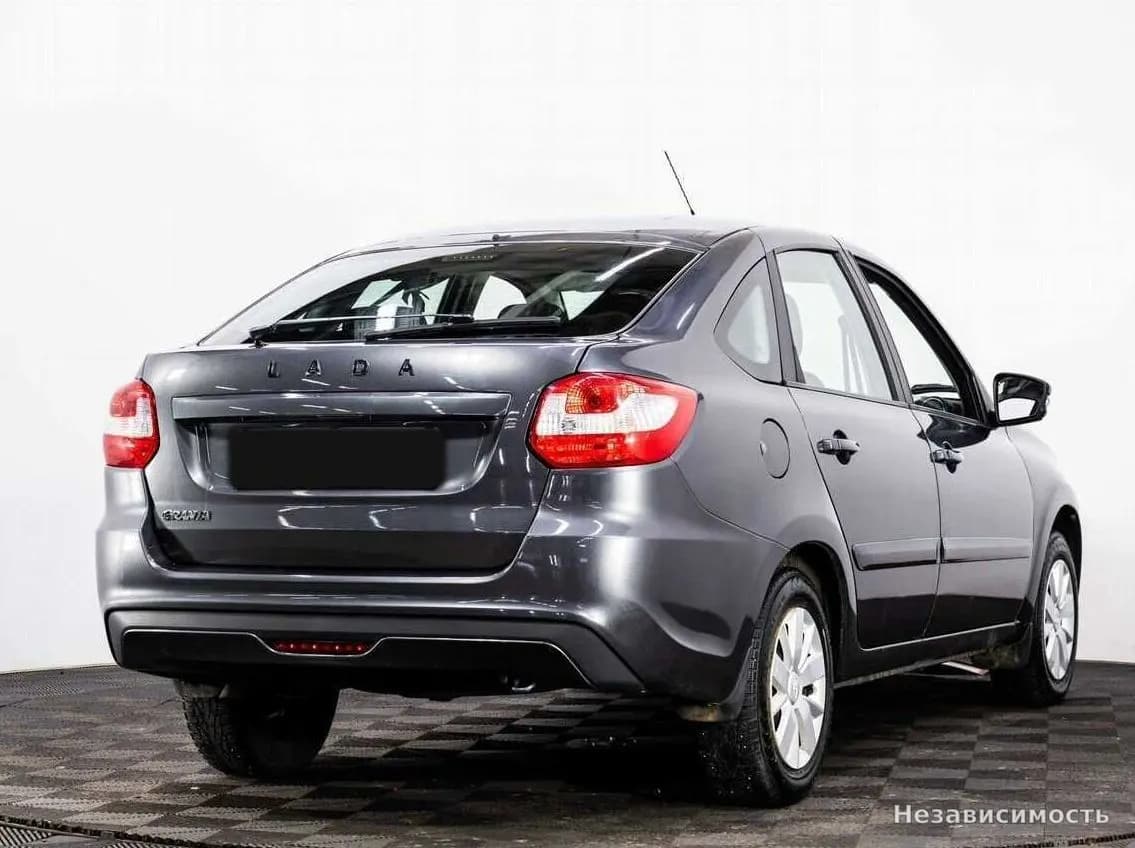 Lada Granta 2019 с пробегом — фото 6