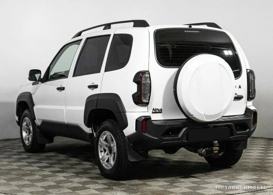 Lada Niva 2022 с пробегом — фото 7
