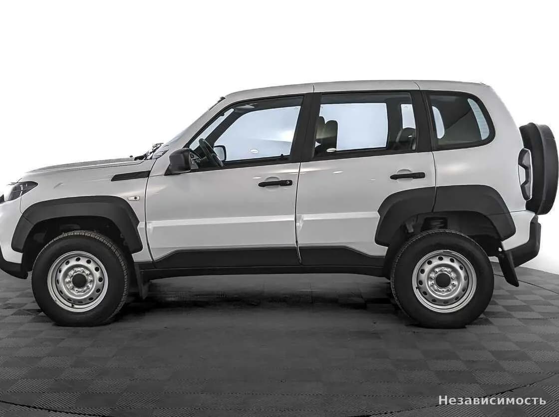 Lada Niva 2024 с пробегом — фото 8