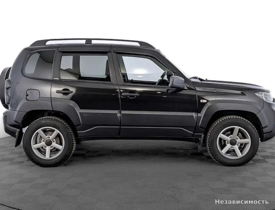 Lada Niva 2022 с пробегом — фото 4
