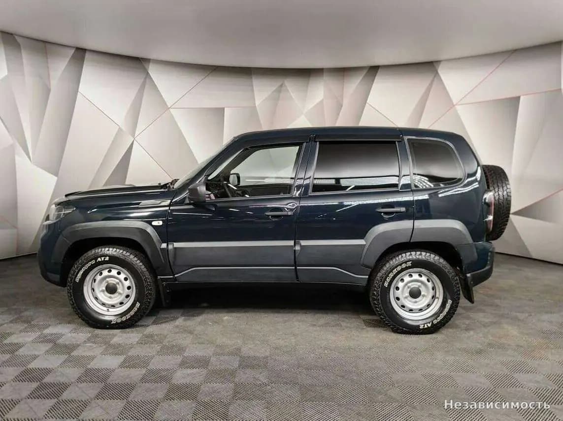 Lada Niva 2022 с пробегом — фото 5