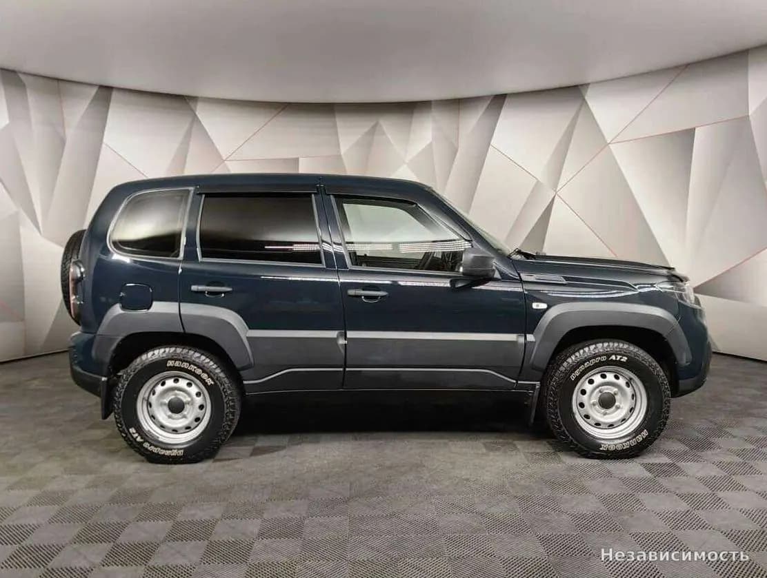 Lada Niva 2022 с пробегом — фото 6