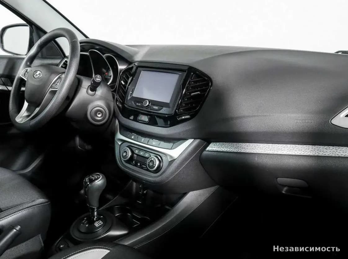 Lada Vesta 2018 с пробегом — фото 9