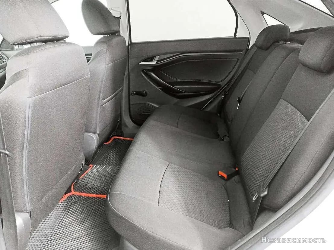 Lada Vesta 2019 с пробегом — фото 8
