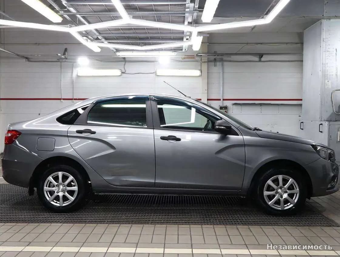 Lada Vesta 2018 с пробегом — фото 3