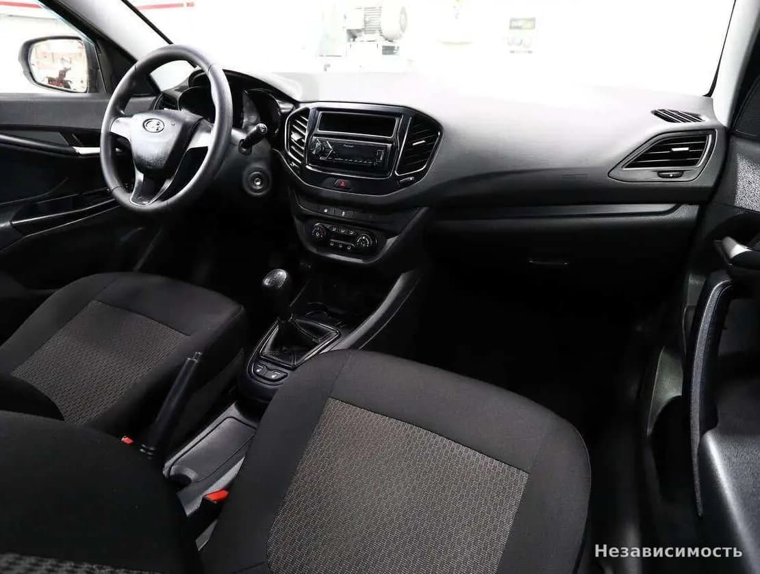Lada Vesta 2018 с пробегом — фото 8