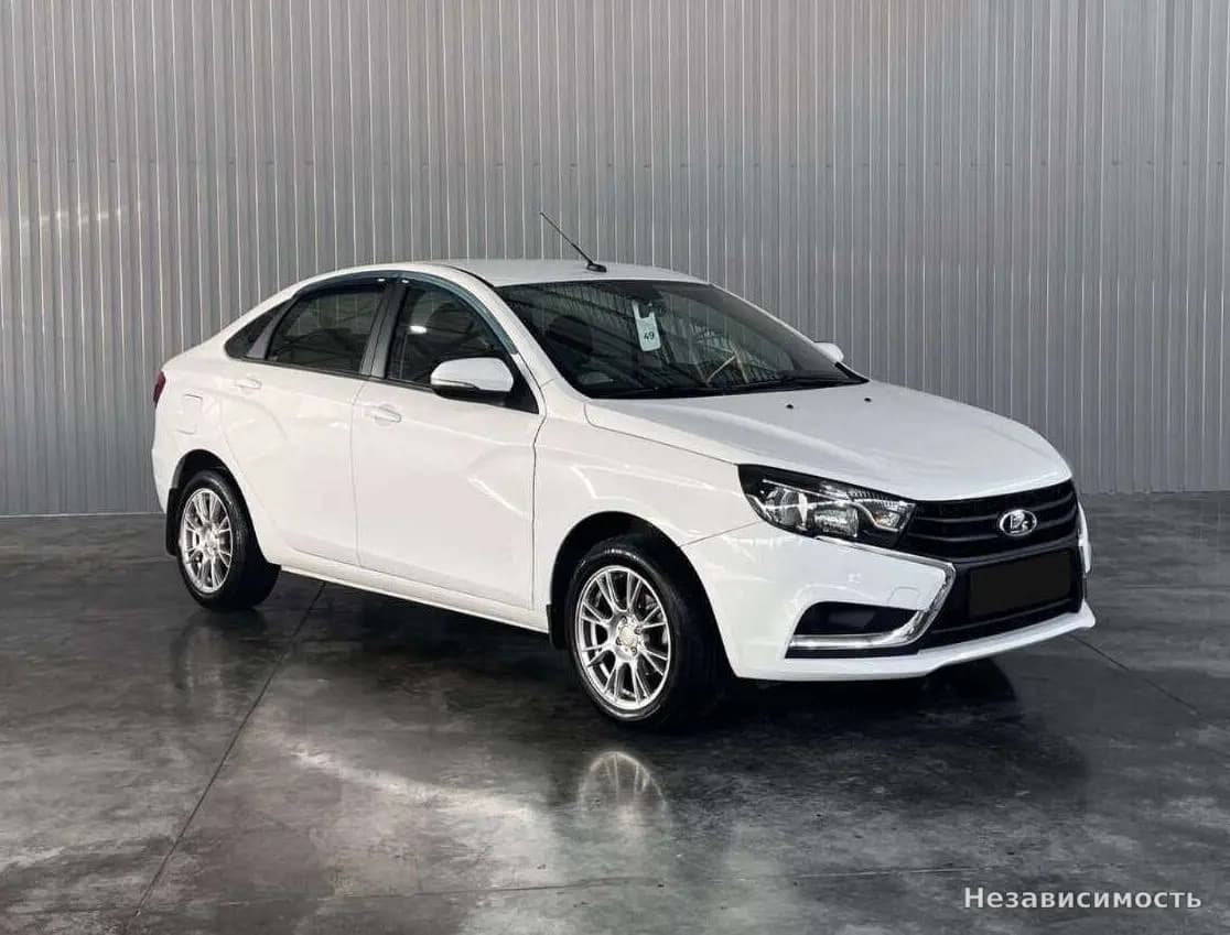 Lada Vesta 2017 с пробегом — фото 3