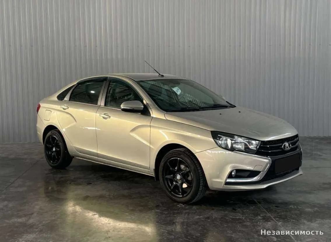 Lada Vesta 2017 с пробегом — фото 3