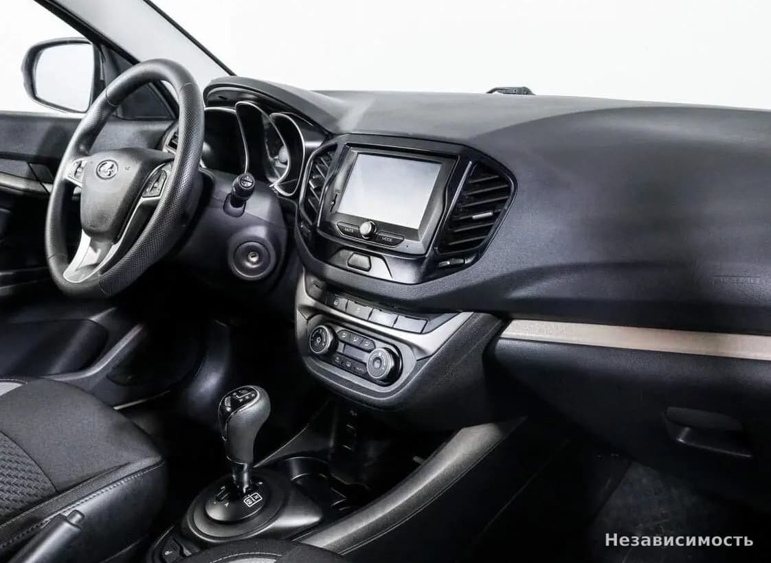 Lada Vesta 2018 с пробегом — фото 8