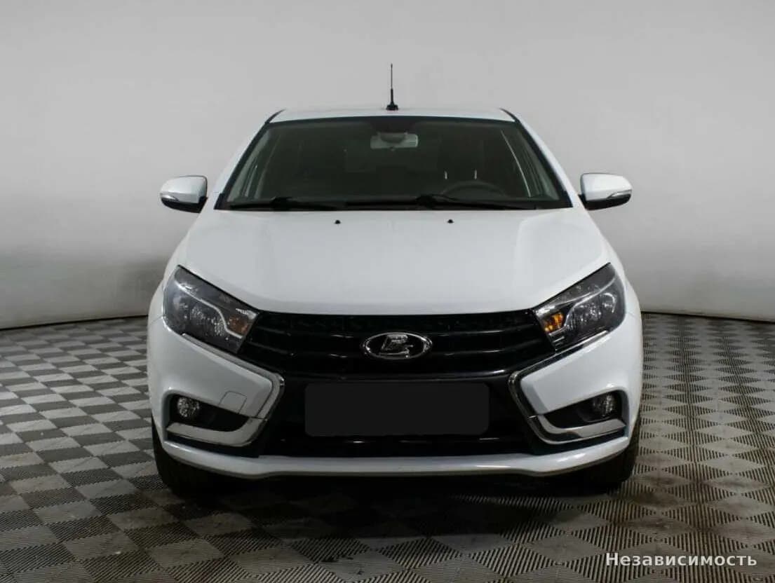 Lada Vesta 2018 с пробегом — фото 2