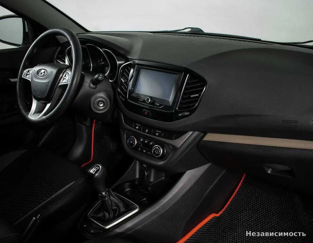 Lada Vesta 2018 с пробегом — фото 7