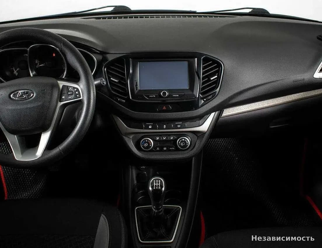 Lada Vesta 2018 с пробегом — фото 10
