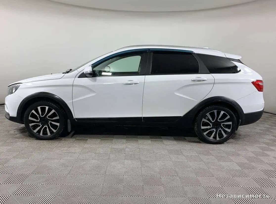 Lada Vesta 2018 с пробегом — фото 8