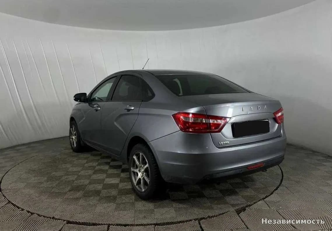 Lada Vesta 2017 с пробегом — фото 7