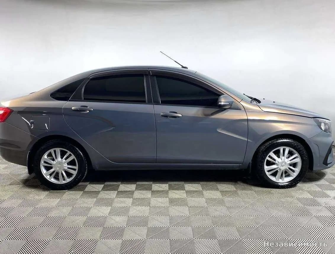 Lada Vesta 2017 с пробегом — фото 4
