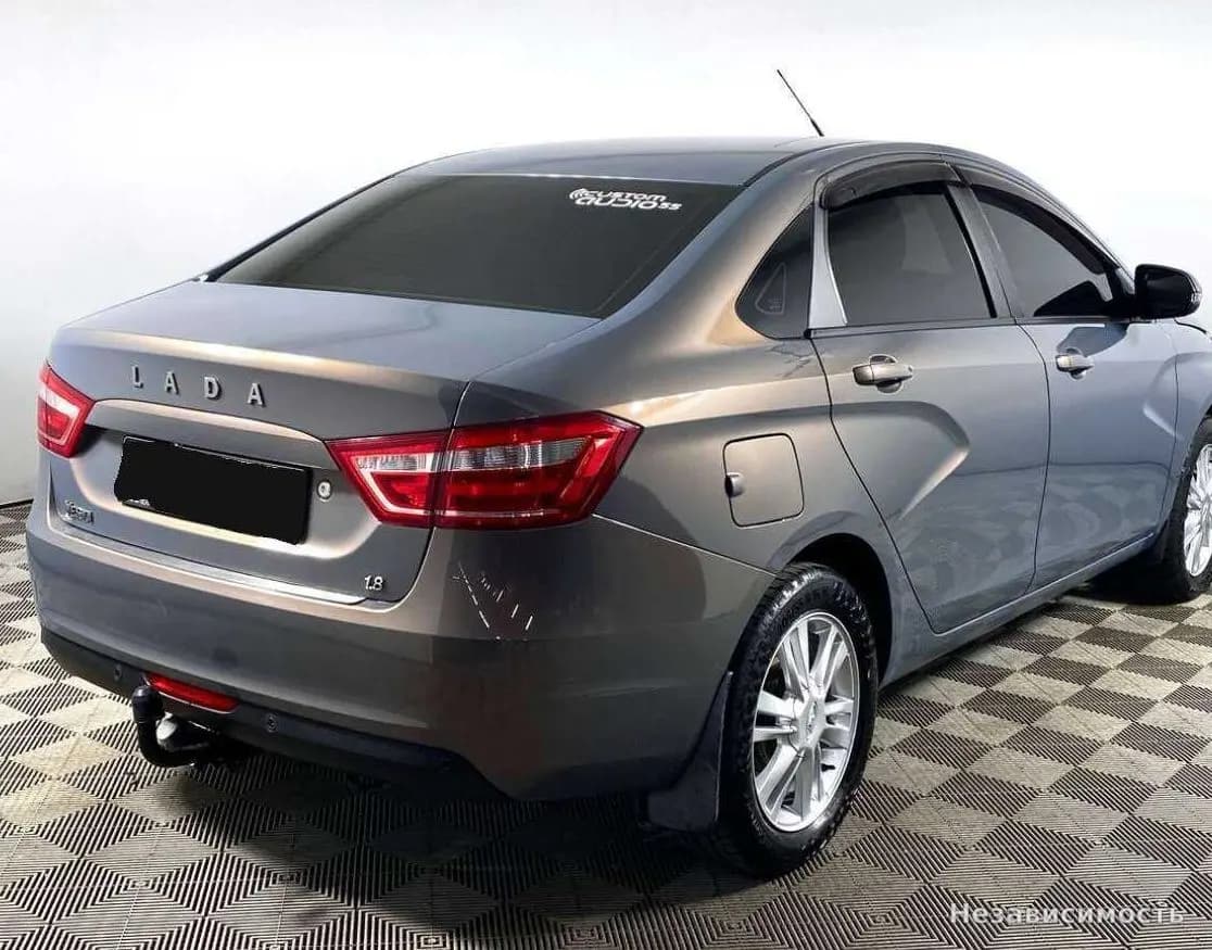 Lada Vesta 2017 с пробегом — фото 5