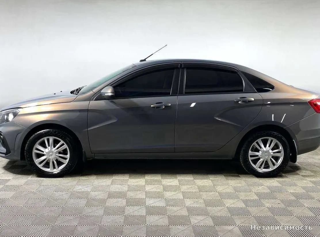 Lada Vesta 2017 с пробегом — фото 8