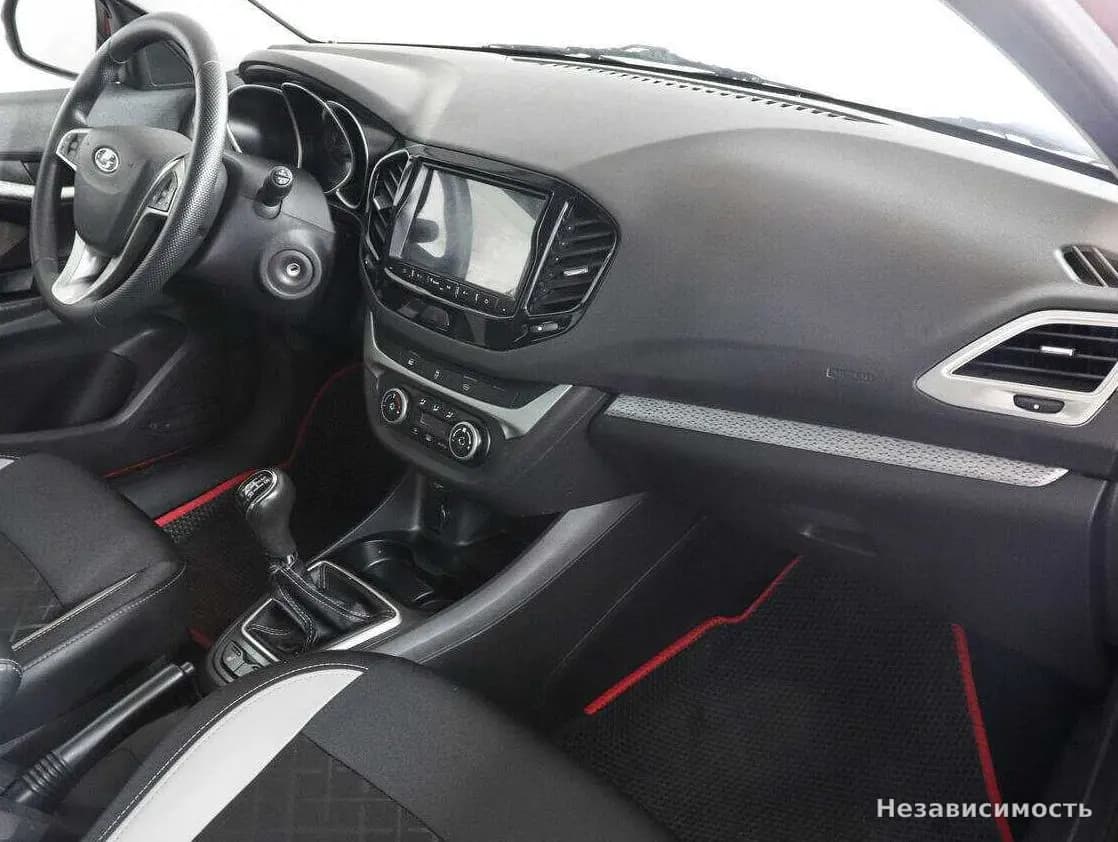 Lada Vesta 2018 с пробегом — фото 10
