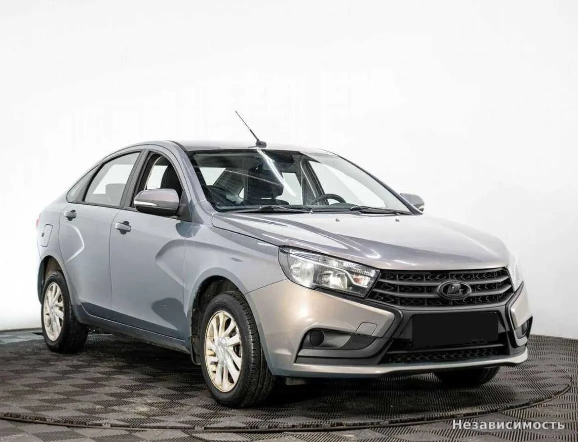 Lada Vesta 2015 с пробегом — фото 3