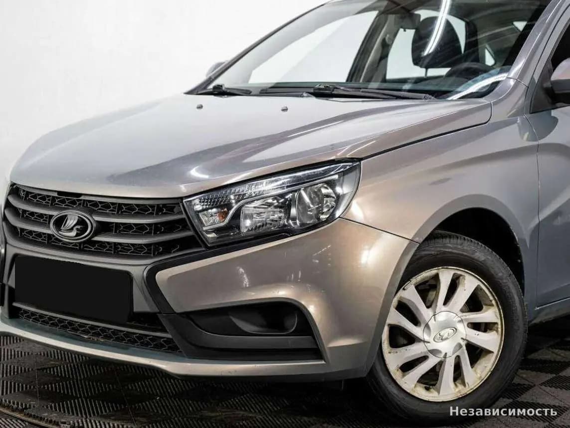 Lada Vesta 2015 с пробегом — фото 6
