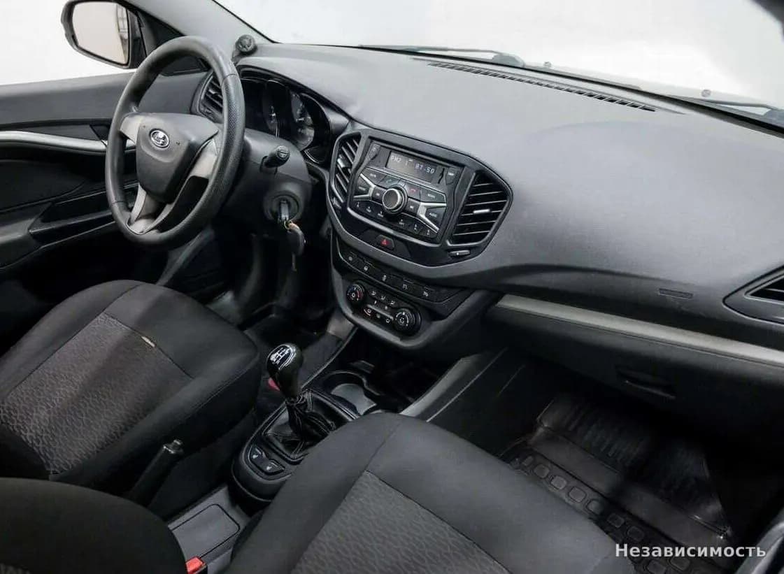 Lada Vesta 2015 с пробегом — фото 7