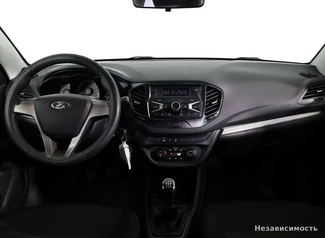 Lada Vesta 2017 с пробегом — фото 7