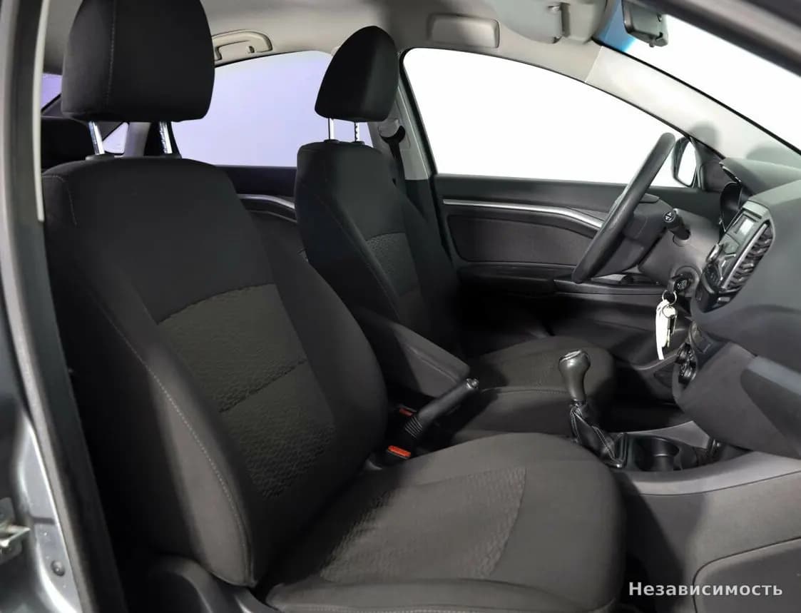 Lada Vesta 2017 с пробегом — фото 9