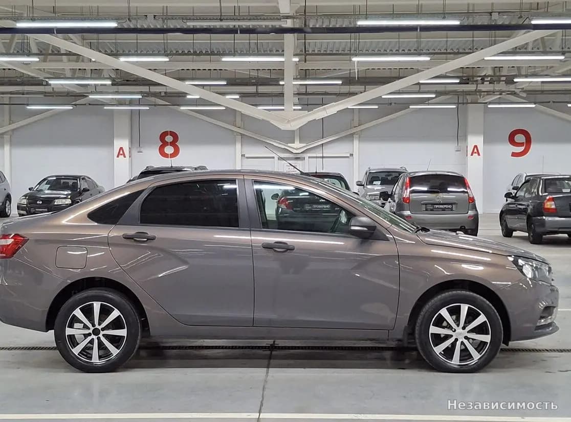 Lada Vesta 2019 с пробегом — фото 4