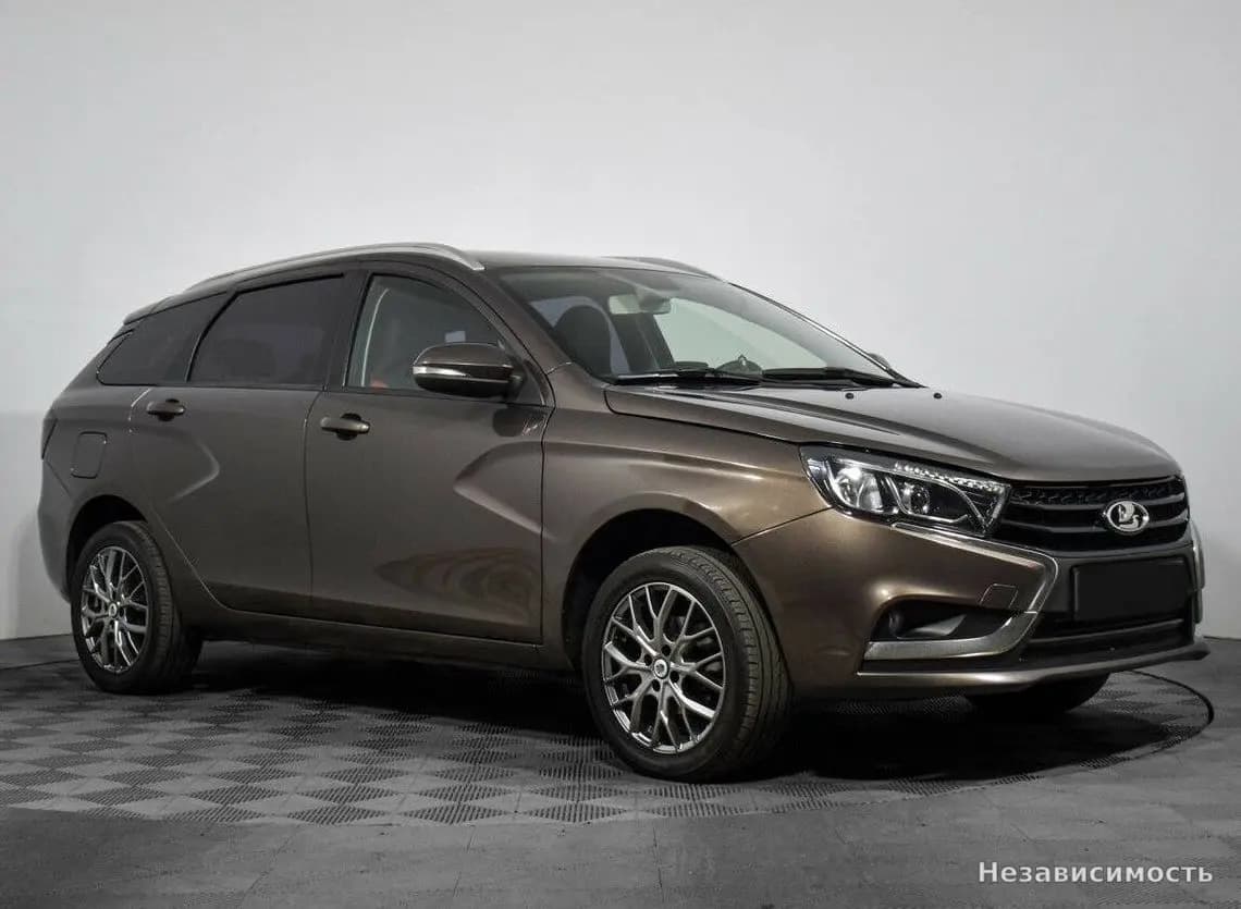 Lada Vesta 2018 с пробегом — фото 3