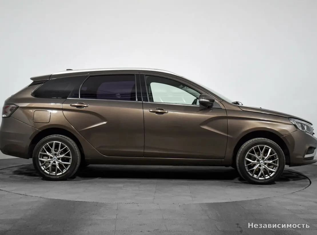 Lada Vesta 2018 с пробегом — фото 4