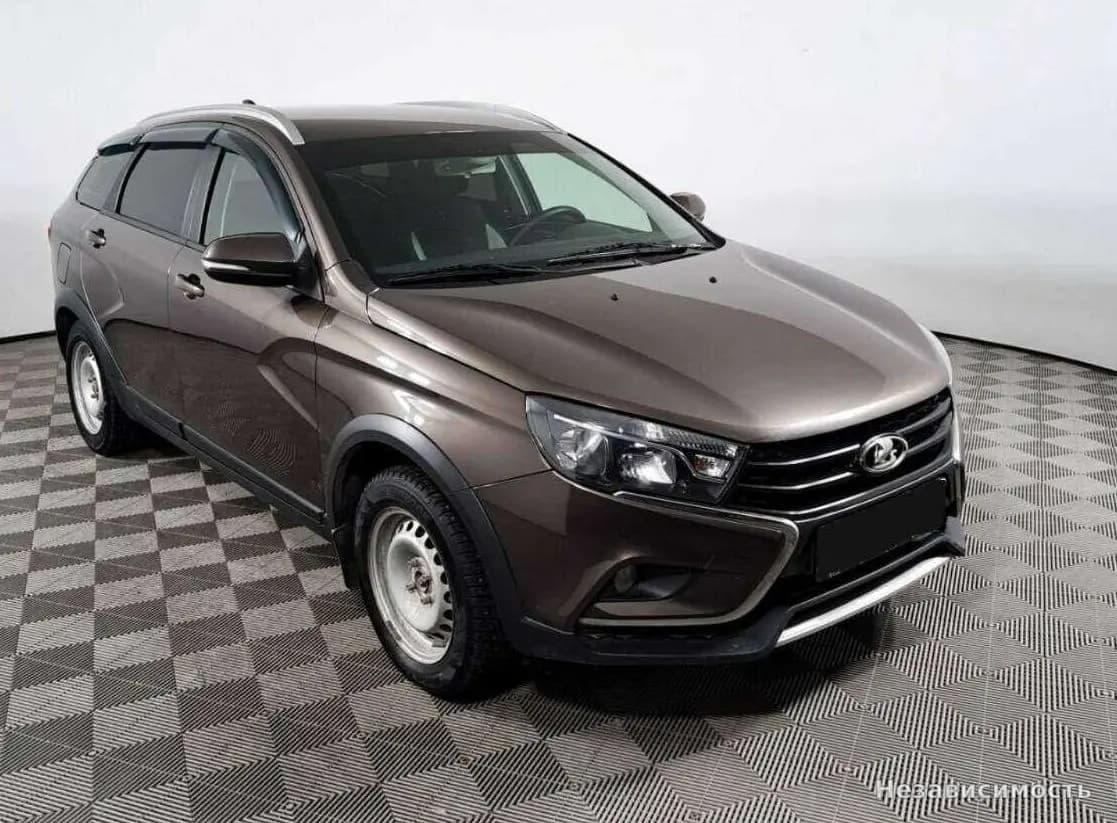 Lada Vesta 2017 с пробегом — фото 3