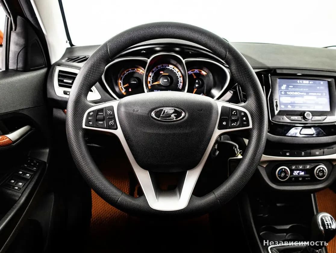 Lada Vesta 2019 с пробегом — фото 10