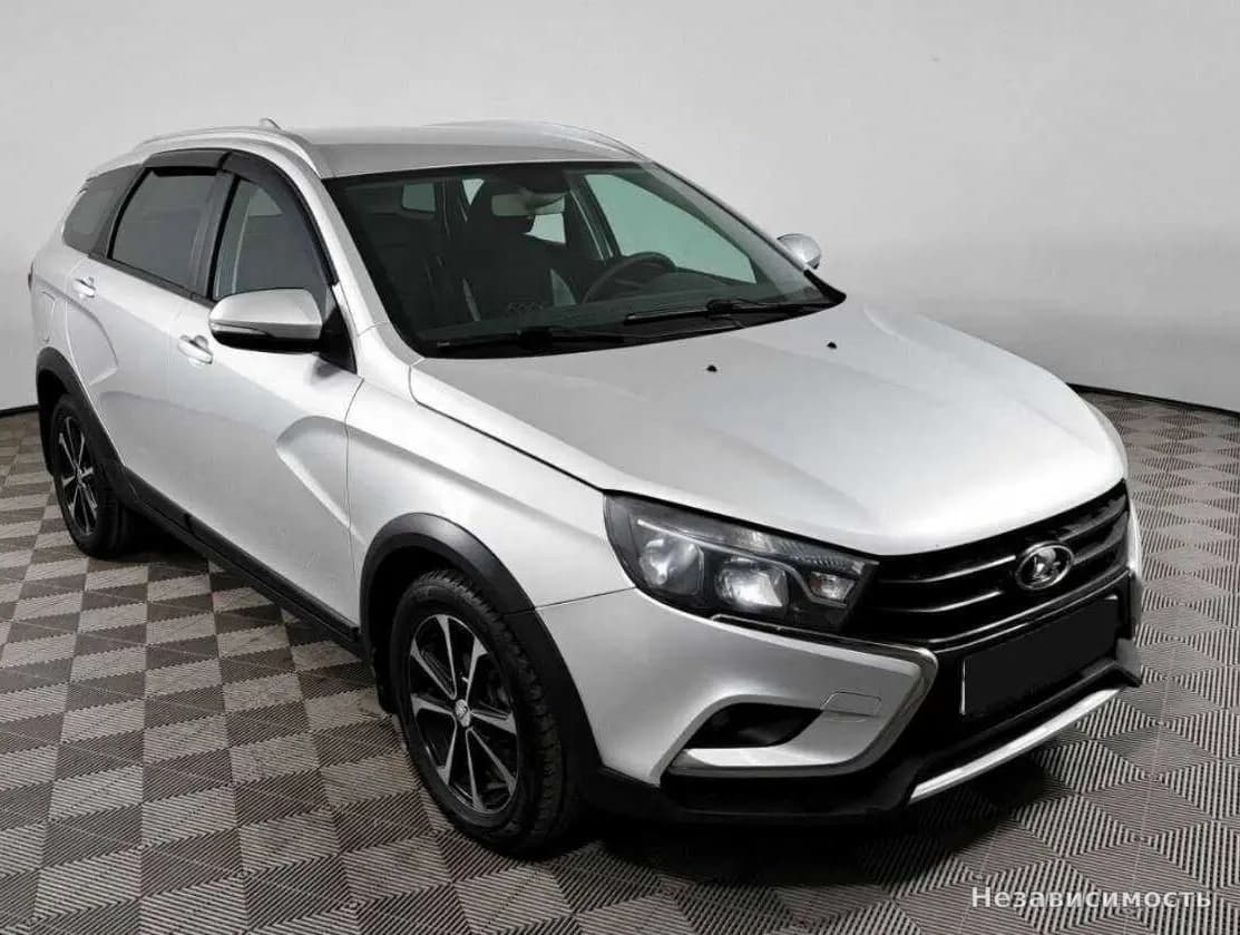 Lada Vesta 2018 с пробегом — фото 3