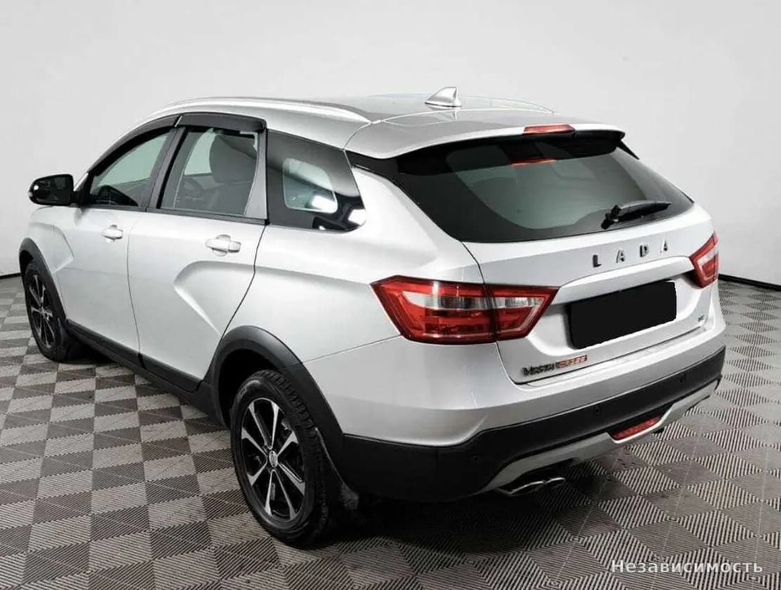 Lada Vesta 2018 с пробегом — фото 7