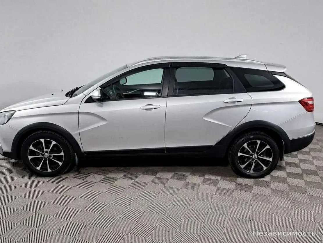 Lada Vesta 2018 с пробегом — фото 8