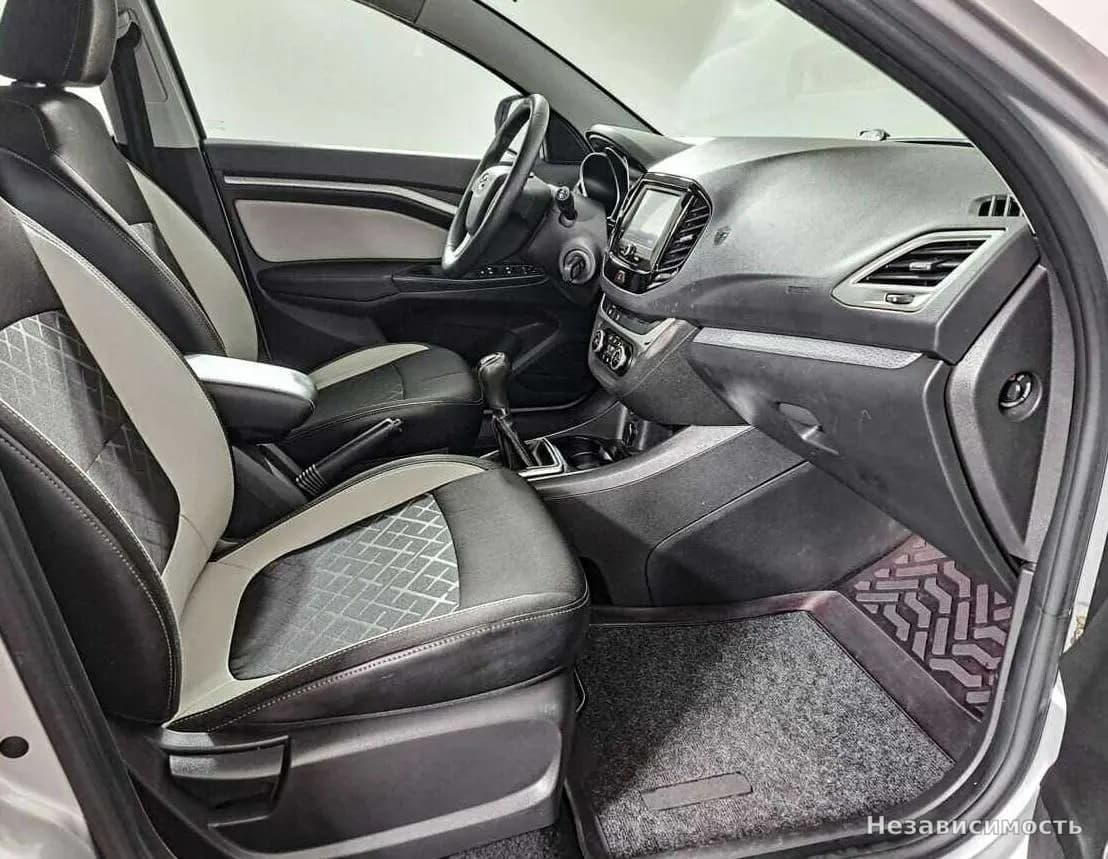 Lada Vesta 2018 с пробегом — фото 9