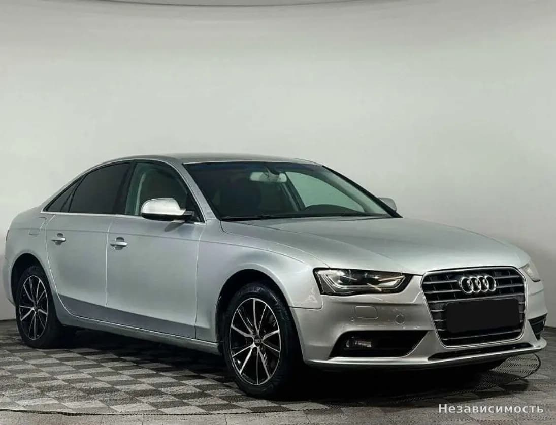 Audi A4 2013 с пробегом — фото 3