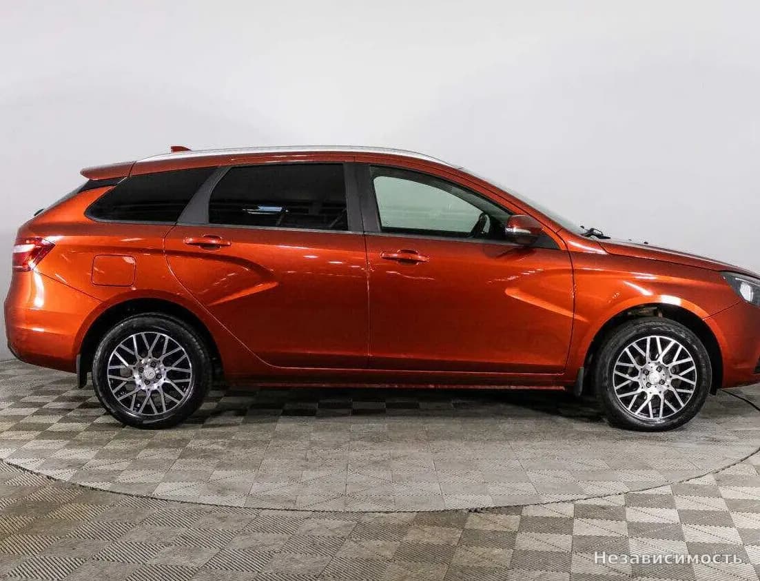Lada Vesta 2018 с пробегом — фото 4